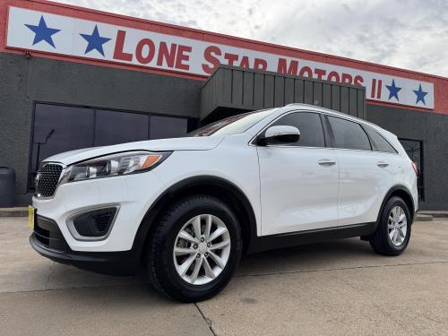 2017 KIA SORENTO LX; L