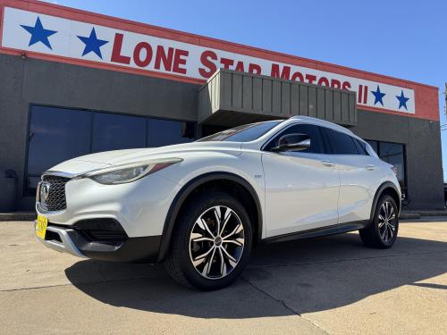 2017 INFINITI QX30 BASE; PREMIUM